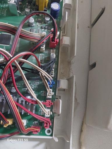 عکس تعمیرات یخچال فریزر  رضا عارف