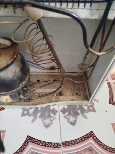 عکس تعمیرات یخچال فریزر  رضا عارف