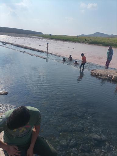 عکس چشمه آبگرم گلگیر