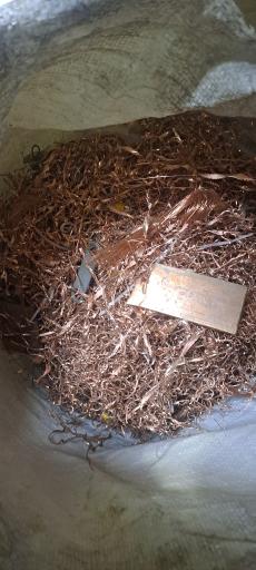 عکس خریدار عمده و جزئی انواع ضایعات