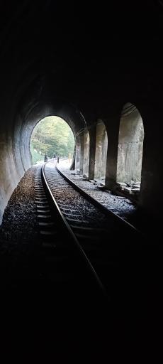 عکس تونل راه‌آهن زیولا