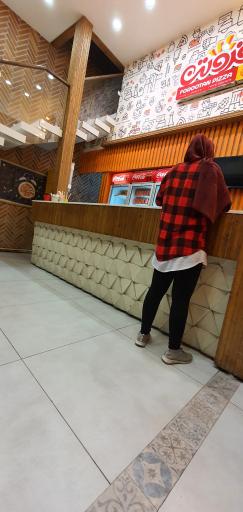 عکس پیتزا فروتن