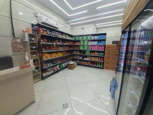 عکس فروشگاه مواد غذایی و بهداشتی گلدن مارکت