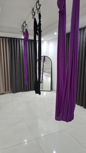 عکس باشگاه یوگا و پیلاتس نور 