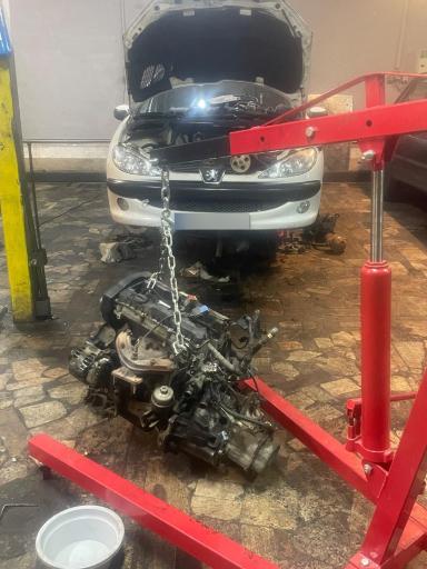 عکس خدمات خودرویی باواریا