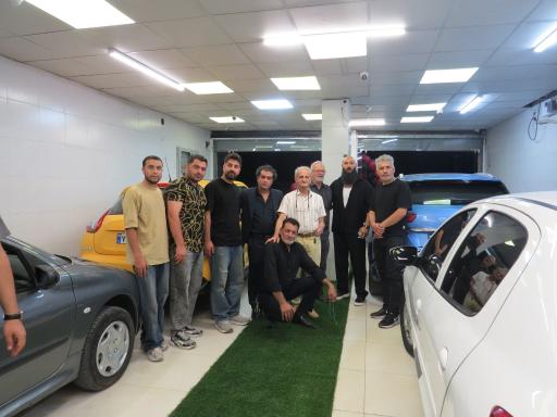 عکس نمایشگاه اتومبیل کوروش