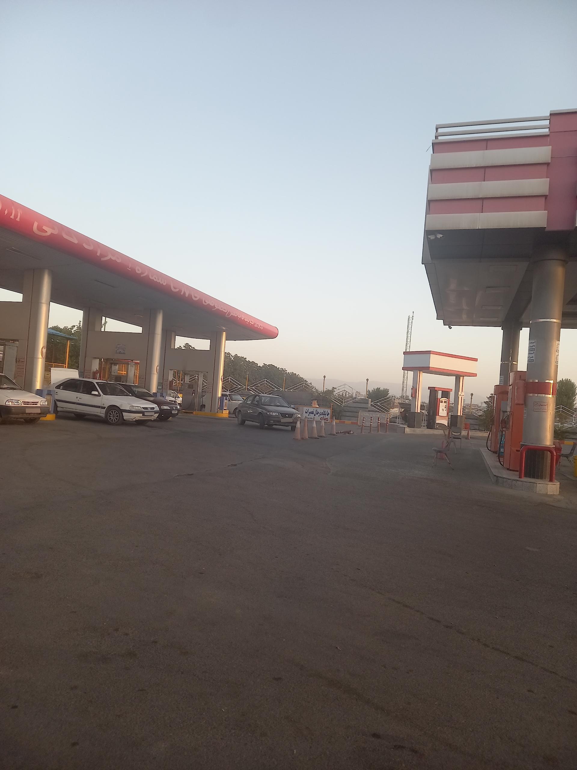 عکس پمپ گاز CNG مرادخانی