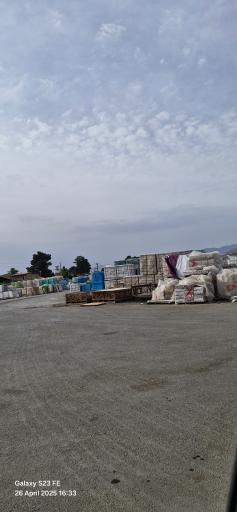 عکس انبار کاشی و سرامیک فتوحی