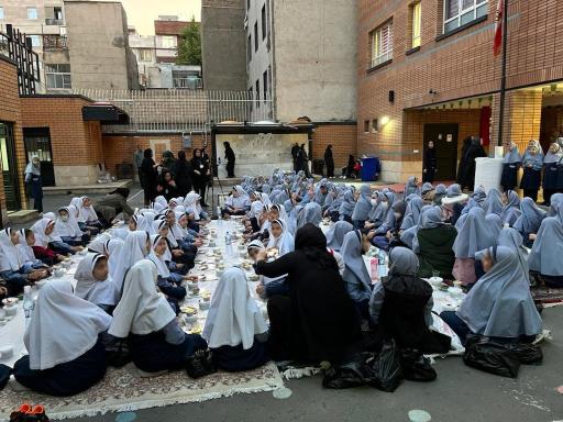 عکس دبستان دخترانه شهیده زینب اسدی لاری