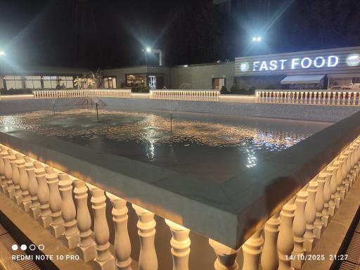 عکس رستوران گلها بانک ملی