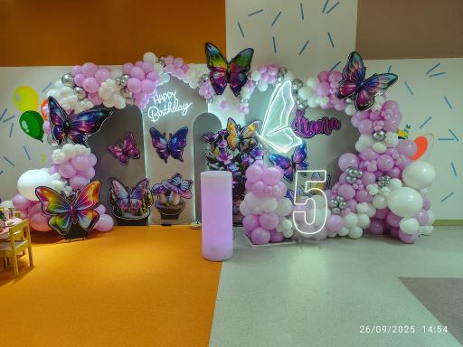 لوازم بله برون و بادکنک آرایی بلوبالونز