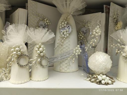 لوازم بله برون و بادکنک آرایی بلوبالونز