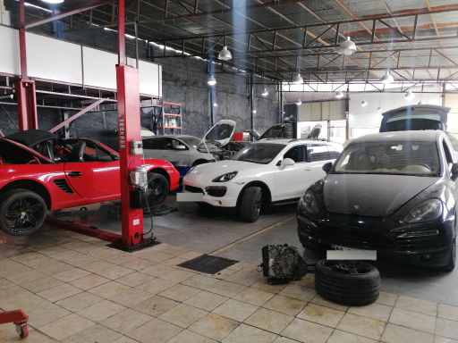 عکس تعمیرگاه بی ام و ژرمن مانستر