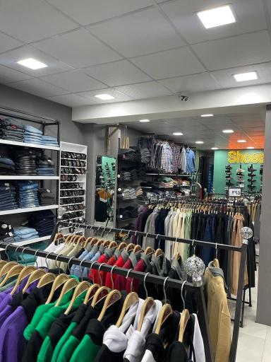 عکس مرکز خرید آقایان آستین