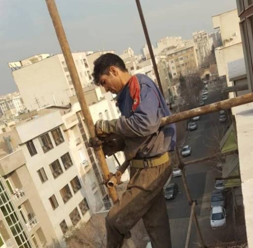 عکس لارآ داربست