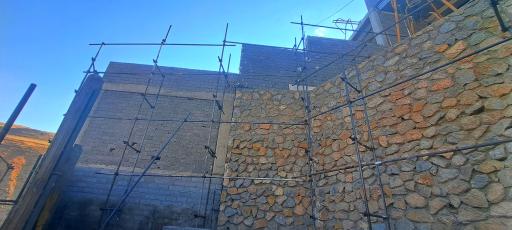 عکس لارآ داربست