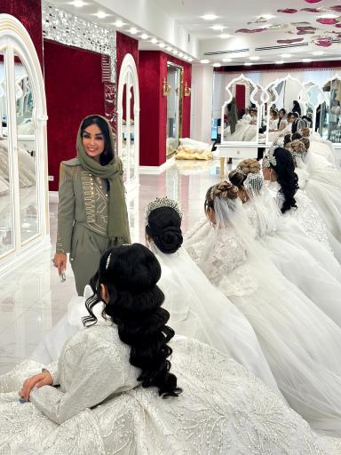 عکس بزرگترین سالن زیبایی و اکادمی شبنم نظیف