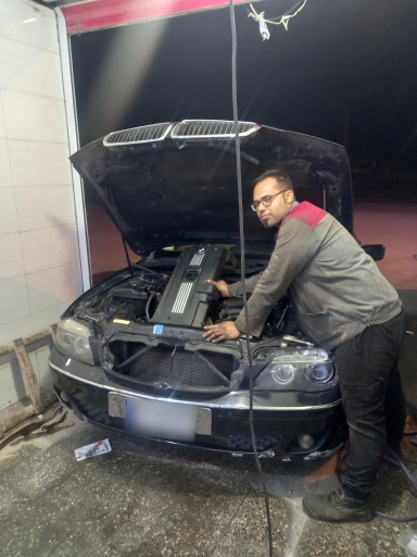 عکس تعمیرگاه تخصصی استاد علی