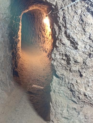 مجموعه زیرزمینی دروازه مهریز