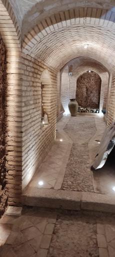 مجموعه زیرزمینی دروازه مهریز