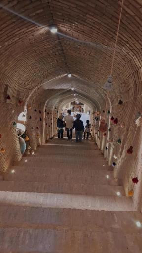 مجموعه زیرزمینی دروازه مهریز