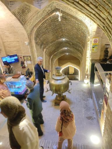 مجموعه زیرزمینی دروازه مهریز