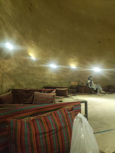 عکس مجموعه زیرزمینی دروازه مهریز