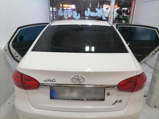 عکس شیشه دودی باسکار 