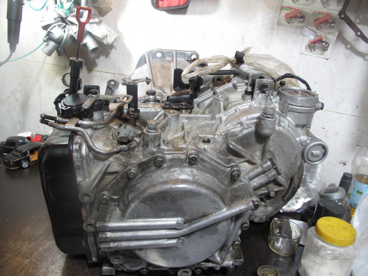 عکس تعمیرگاه گیربکس اتوماتیک سیان 