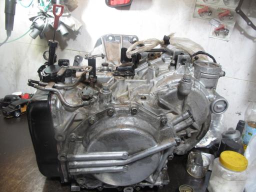 عکس تعمیرگاه گیربکس اتوماتیک سیان 