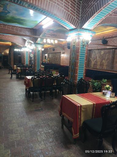 عکس  رستوران  و سفره خانه سنتی ایرانیان