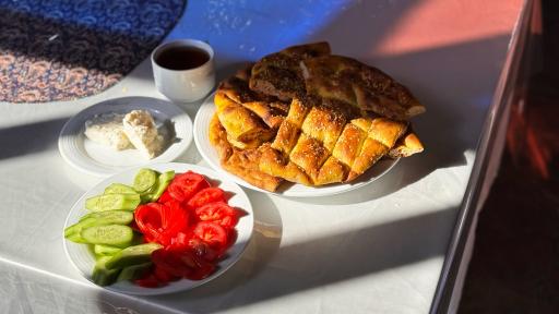 عکس  رستوران  و سفره خانه سنتی ایرانیان