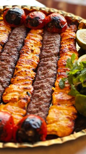 عکس  رستوران  و سفره خانه سنتی ایرانیان