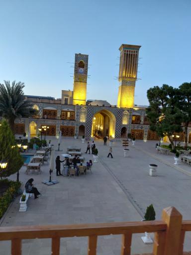 عکس هتل کاروانیکا