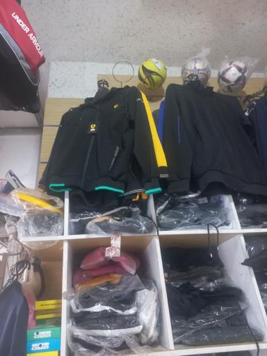 عکس لوازم ورزشی تختی