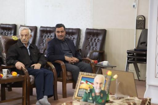 عکس دفتر نماینده ولی فقیه در استان و امام جمعه همدان