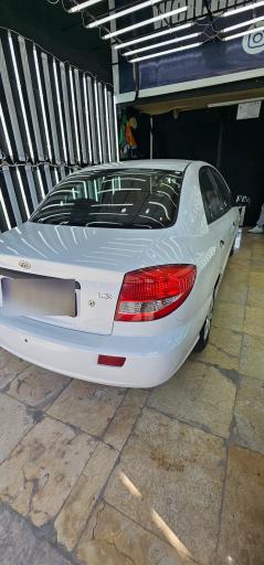 عکس تشخیص رنگ و خدمات خودرو عبدی