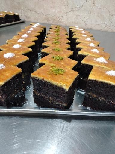 عکس شیرینی سرای معطر