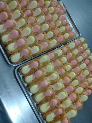 عکس شیرینی سرای معطر