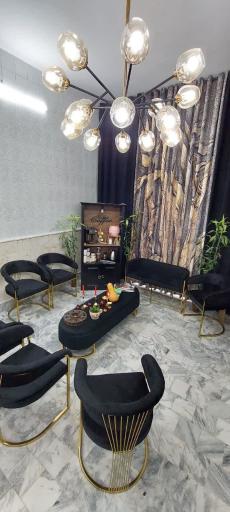 عکس سالن آرایشی چشمک عسلی