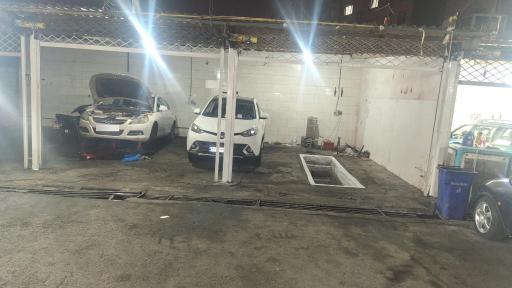 عکس تعمیرگاه گیربکس اتومات نیو کار