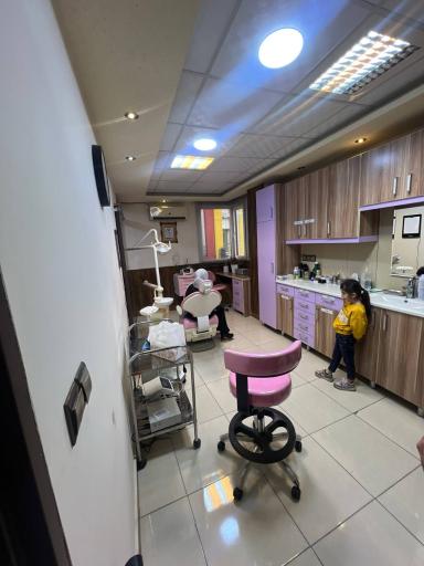 عکس دکتر محمدجواد صداقتی جراح فک وصورت و زیبایی 