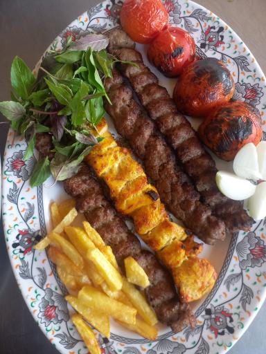 عکس رستوران مهدی نرماشیر