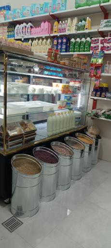 عکس لبنیات قلی زاده 