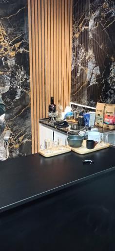 عکس کافی شاپ بیرون بر ایرن