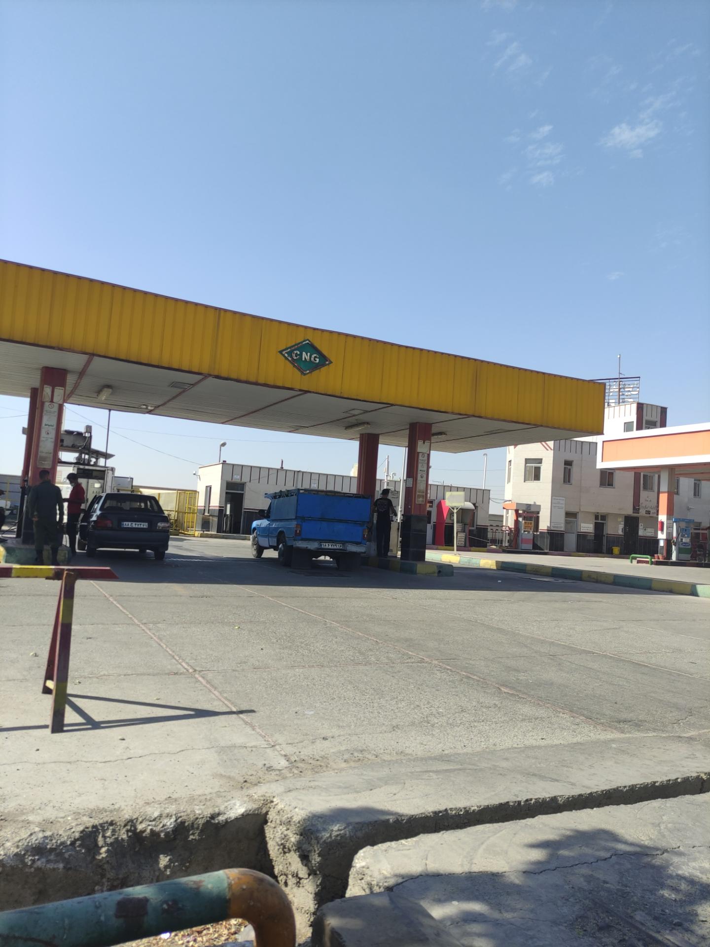 عکس پمپ گاز CNG