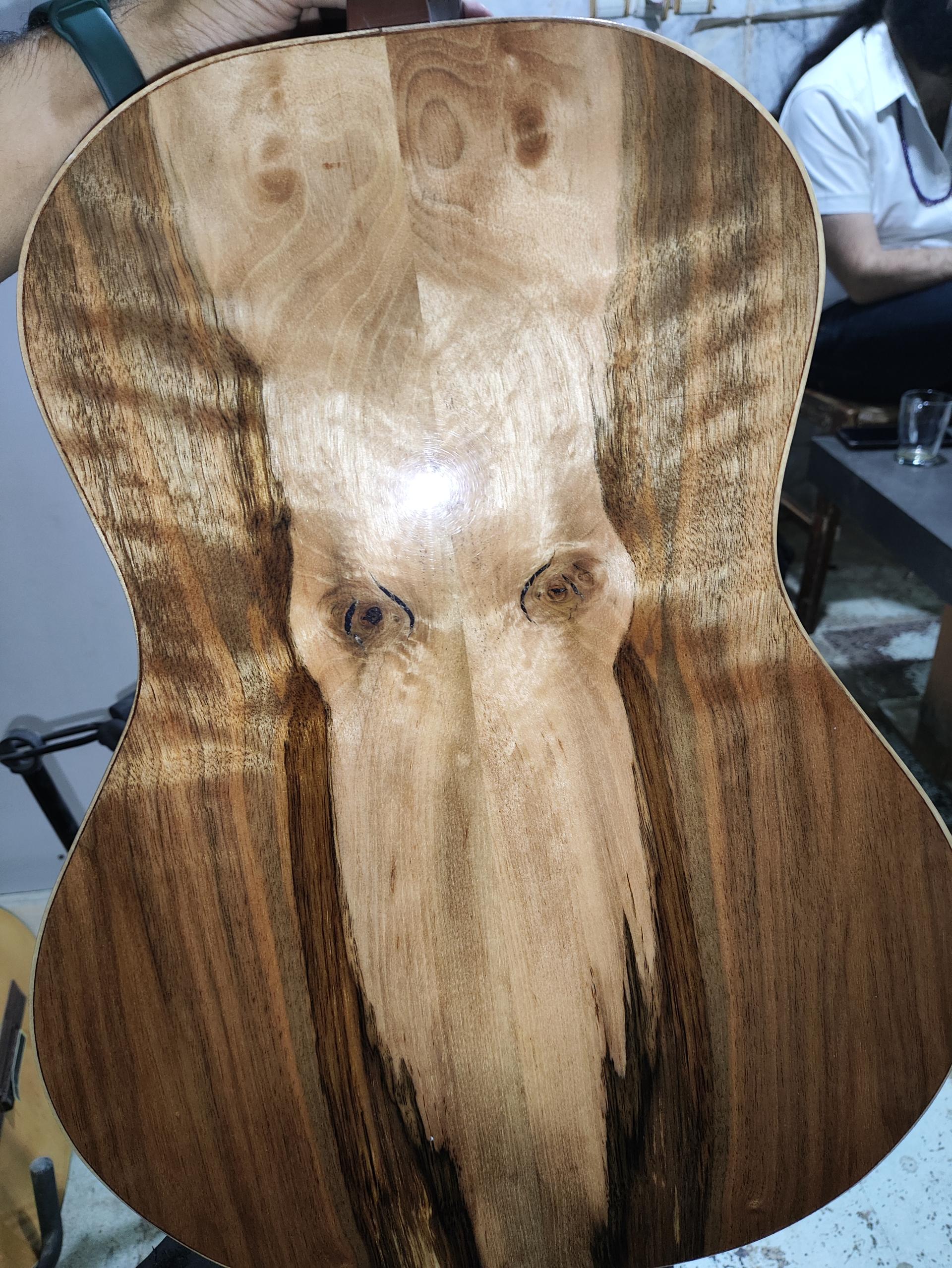 عکس کارگاه گیتار سازی شادی