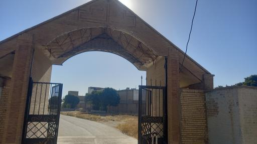 عکس دبیرستان امام خمینی