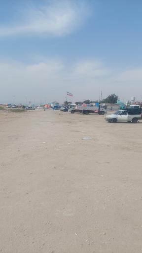 عکس پارکینگ ساحل بندر گناوه 