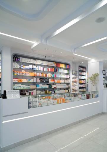 عکس داروخانه شبانه روزی دکتر شریعت